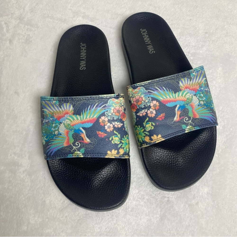 Johnny Was Dreamer Poolside Slides Featuring a Vibrant Bird and Floral Print